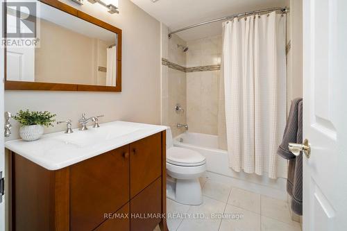 #1509 -61 Markbrook Lane, Toronto, ON - Indoor Photo Showing Bathroom