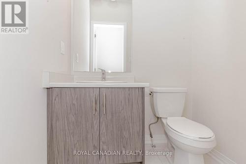 15 Molnar Crescent, Brantford, ON - Indoor Photo Showing Bathroom