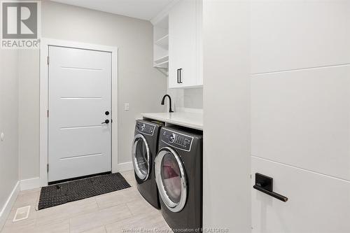 635 Mersea Road 6, Leamington, ON - Indoor Photo Showing Laundry Room