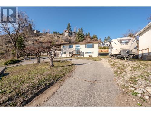 14415 Latimer Avenue, Summerland, BC - Outdoor