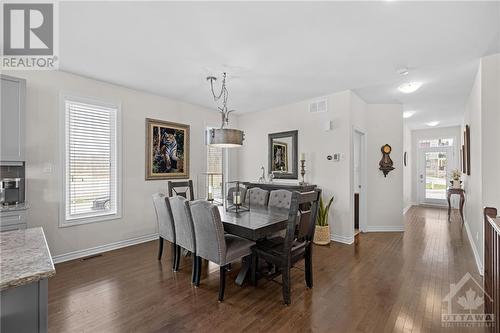 701 Du Rivage Street, Rockland, ON - Indoor Photo Showing Dining Room