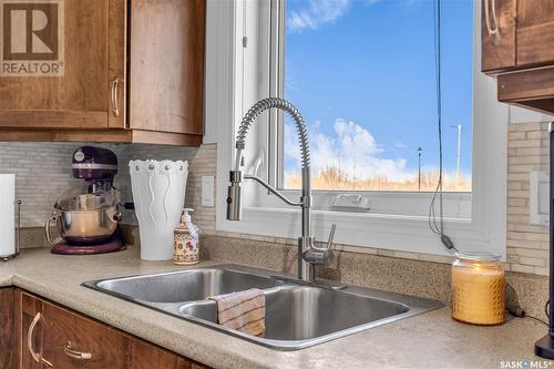 929 Brack Court, Martensville, SK - Indoor Photo Showing Kitchen With Double Sink