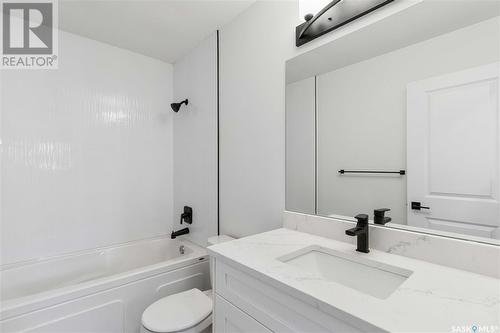 123 Stechishin Crescent, Saskatoon, SK - Indoor Photo Showing Bathroom