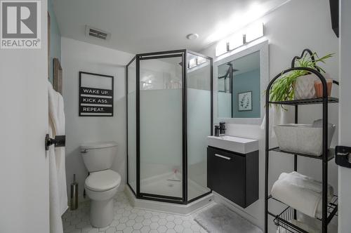 22 Abbott Street Unit# 104, Penticton, BC - Indoor Photo Showing Bathroom