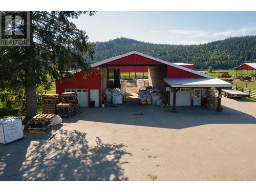 72 Tomkinson Road, Grindrod, BC - Outdoor