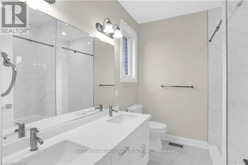 4 Bouw Pl, Dutton/Dunwich, ON - Indoor Photo Showing Bathroom