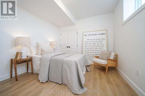 #55 -2 Coastal Cres, Lambton Shores, ON - Indoor Photo Showing Bedroom