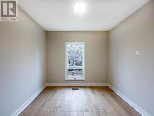 2055 Ghent Avenue, Burlington, ON - Indoor Photo Showing Other Room