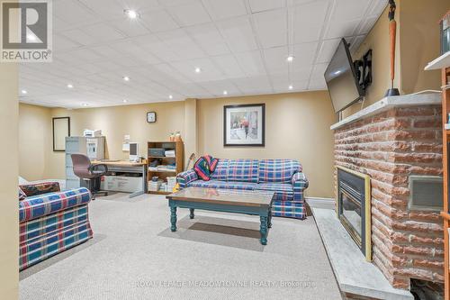 13088 Heritage Rd, Caledon, ON - Indoor With Fireplace