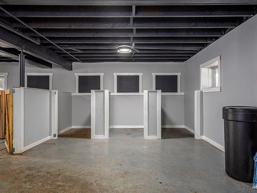 3312 6 Highway, Lumby, BC - Indoor Photo Showing Basement