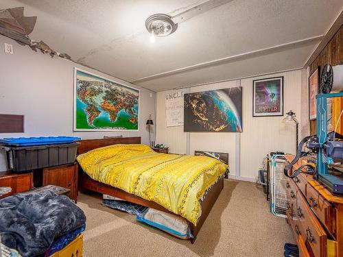 3312 6 Highway, Lumby, BC - Indoor Photo Showing Bedroom