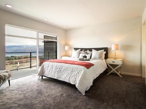 3704 Morningside Drive, West Kelowna, BC - Indoor Photo Showing Bedroom