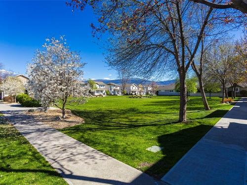 355-665 Cook Road, Kelowna, BC - Outdoor With View