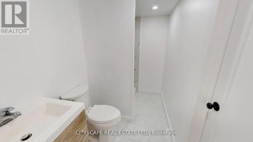 4544 Dufferin Avenue W, Lincoln, ON - Indoor Photo Showing Bathroom