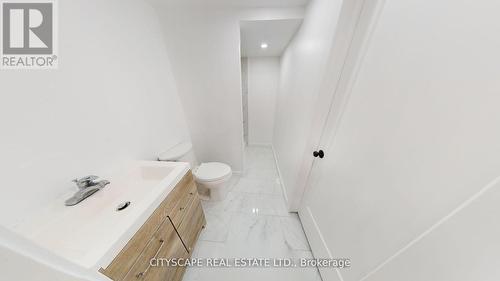 4544 Dufferin Avenue W, Lincoln, ON -  Photo Showing Bathroom