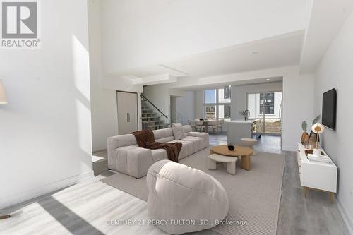 3775 Sunbank Crescent, Severn, ON - Indoor Photo Showing Living Room