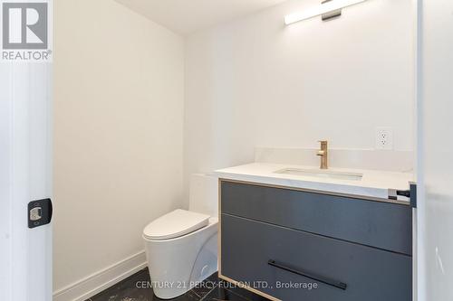 3775 Sunbank Cres, Severn, ON - Indoor Photo Showing Bathroom