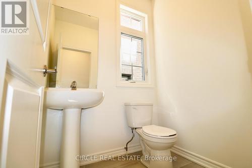 6 Sassafras Rd, Springwater, ON - Indoor Photo Showing Bathroom