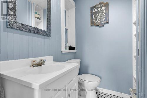 106865 Hwy 7, Madoc, ON - Indoor Photo Showing Bathroom