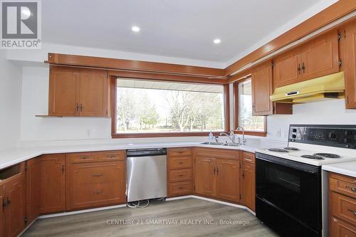 12548 Mclaughlin Road, Caledon, ON - Indoor Photo Showing Kitchen