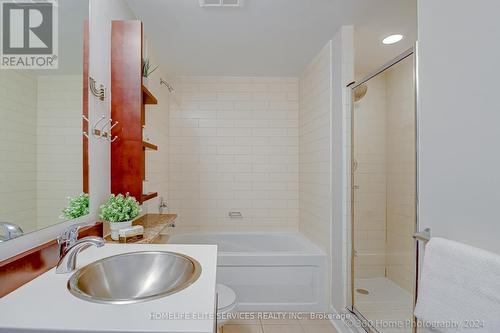 #703 -5 Mariner Terr, Toronto, ON - Indoor Photo Showing Bathroom