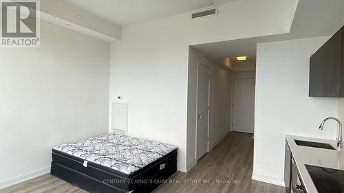 4602 - 50 Charles Street E, Toronto, ON - Indoor Photo Showing Other Room