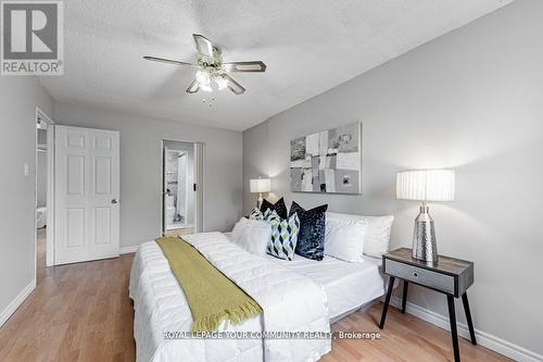 #222 -4005 Don Mills Rd, Toronto, ON - Indoor Photo Showing Bedroom