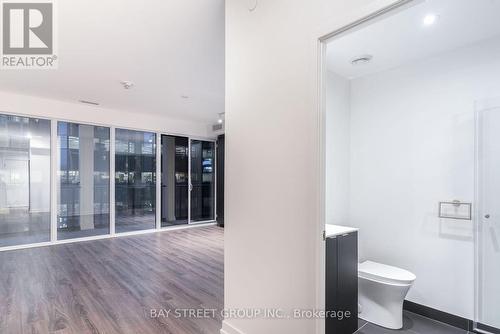 509 - 20 Edward Street, Toronto, ON - Indoor Photo Showing Bathroom