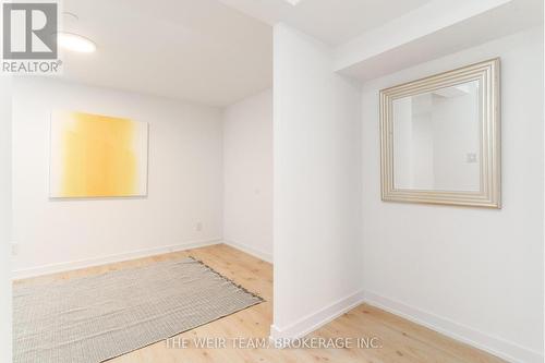 Th 102 - 2799 Kingston Road, Toronto, ON - Indoor Photo Showing Other Room