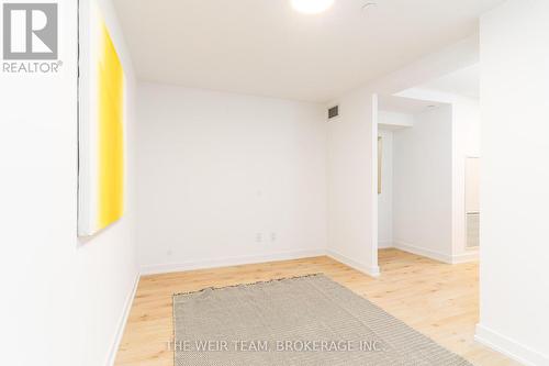 Th 102 - 2799 Kingston Road, Toronto, ON - Indoor Photo Showing Other Room