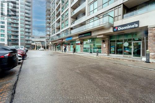 #409 -1235 Bayly St, Pickering, ON - Outdoor