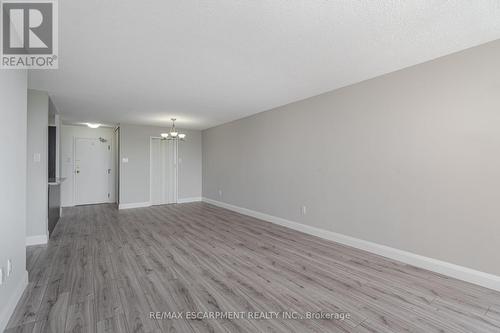 512 - 4185 Shipp Drive, Mississauga, ON - Indoor Photo Showing Other Room