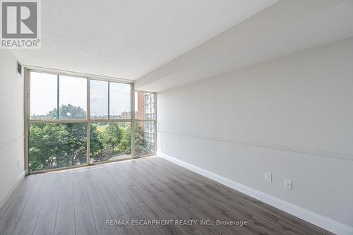 512 - 4185 Shipp Drive, Mississauga, ON - Indoor Photo Showing Other Room