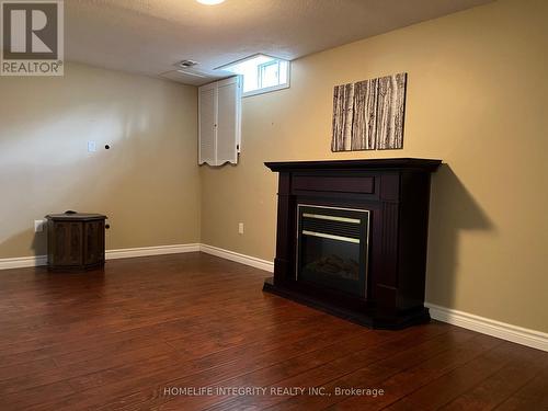 22 - 509 Jack Giles Circle, Newmarket, ON - Indoor With Fireplace