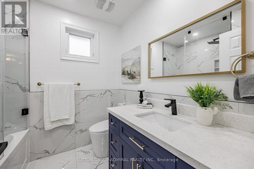 323 Glen Shields Ave, Vaughan, ON - Indoor Photo Showing Bathroom