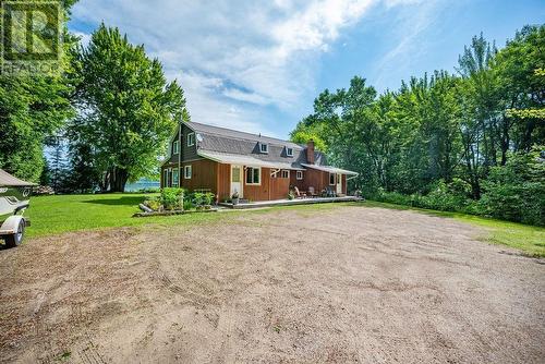 419 Devlin Lane, Laurentian Hills, ON - Outdoor