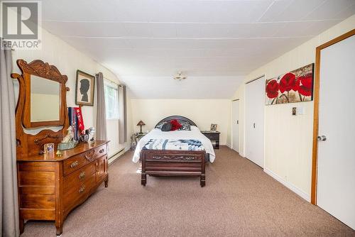 419 Devlin Lane, Laurentian Hills, ON - Indoor Photo Showing Bedroom