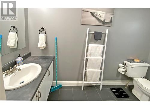 4 Wolfgang Drive, Nepean, ON - Indoor Photo Showing Bathroom