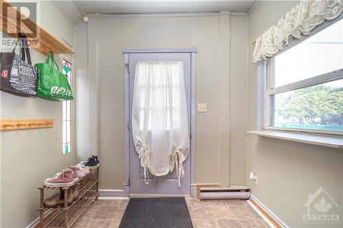 258 Russell Avenue, Ottawa, ON - Indoor Photo Showing Other Room