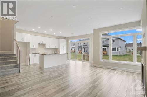 207 Hooper Street, Carleton Place, ON - Indoor Photo Showing Kitchen