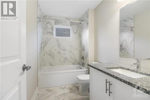 207 Hooper Street, Carleton Place, ON - Indoor Photo Showing Bathroom