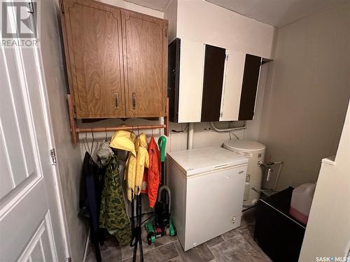 1 Maple Street, Grandview Beach, SK - Indoor Photo Showing Laundry Room