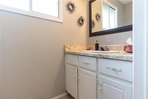 168 Albion Falls Boulevard, Hamilton, ON - Indoor Photo Showing Bathroom