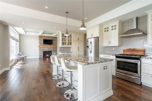 54 Stoney Creek Road, York, ON - Indoor Photo Showing Kitchen With Upgraded Kitchen