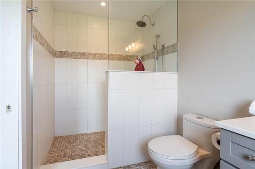 54 Stoney Creek Road, York, ON - Indoor Photo Showing Bathroom