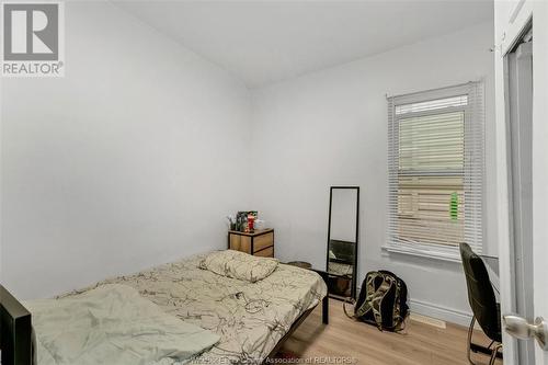 445 Bridge Avenue, Windsor, ON - Indoor Photo Showing Bedroom