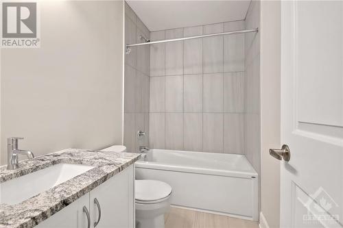 230 Hooper Street, Carleton Place, ON - Indoor Photo Showing Bathroom