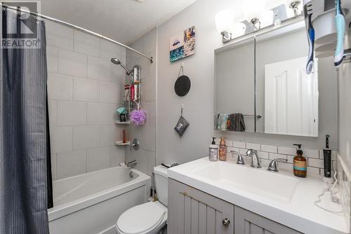 229 Dupre Avenue, Prince George, BC - Indoor Photo Showing Bathroom