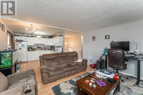229 Dupre Avenue, Prince George, BC - Indoor Photo Showing Living Room