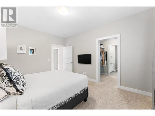 3397 Ironwood Drive, West Kelowna, BC - Indoor Photo Showing Bedroom